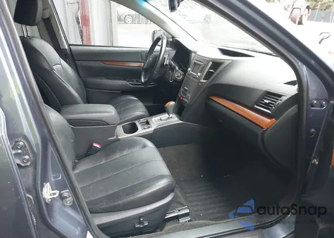 2013 Subaru Outback 2.5I Limited z USA, uszkodzony, nr VIN 4S4BRBKC8D3275326